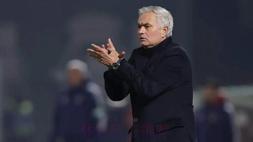 重返皇马?穆里尼奥:别指望我,因为我不看肥皂剧... 重返皇马?穆里尼奥:别指望我,因为我不看肥皂剧...